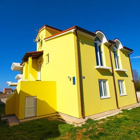 Appartement Vesna 1000 *