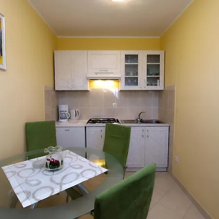 Vesna 1000 Apartment Pula