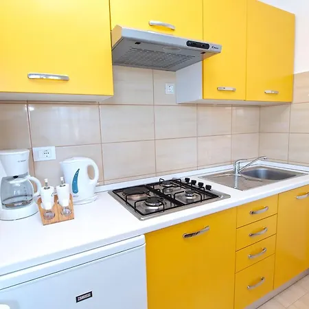Vesna 1000 Apartment Pula